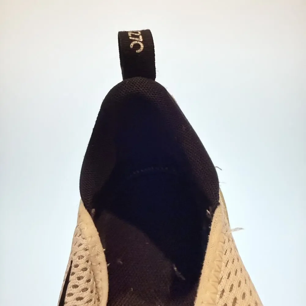 Nike up sale
